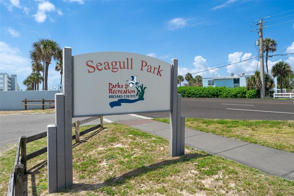 For Sale: $205,000 (1 beds, 1 baths, 614 Square Feet)