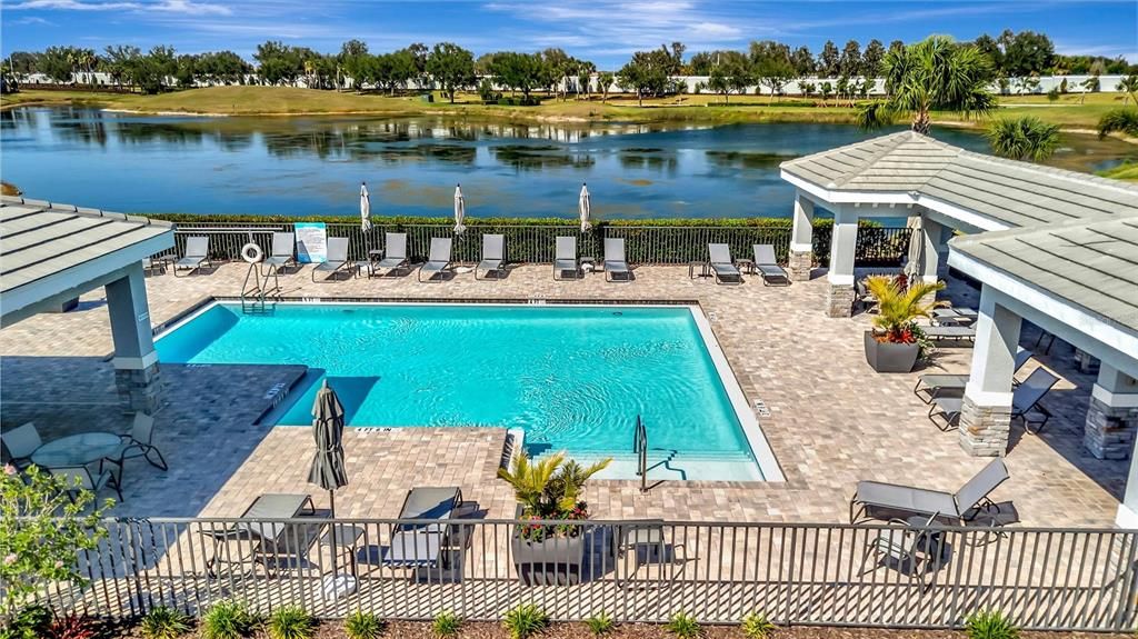 For Sale: $399,999 (2 beds, 2 baths, 1194 Square Feet)