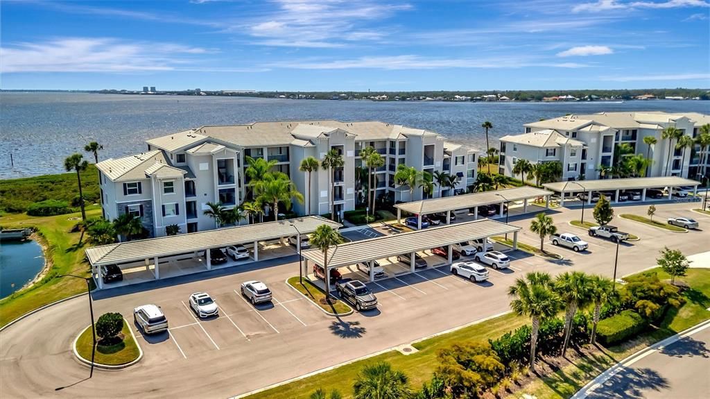For Sale: $399,999 (2 beds, 2 baths, 1194 Square Feet)