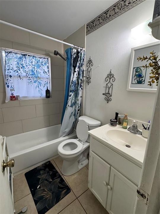 Active With Contract: $290,000 (4 beds, 2 baths, 1327 Square Feet)
