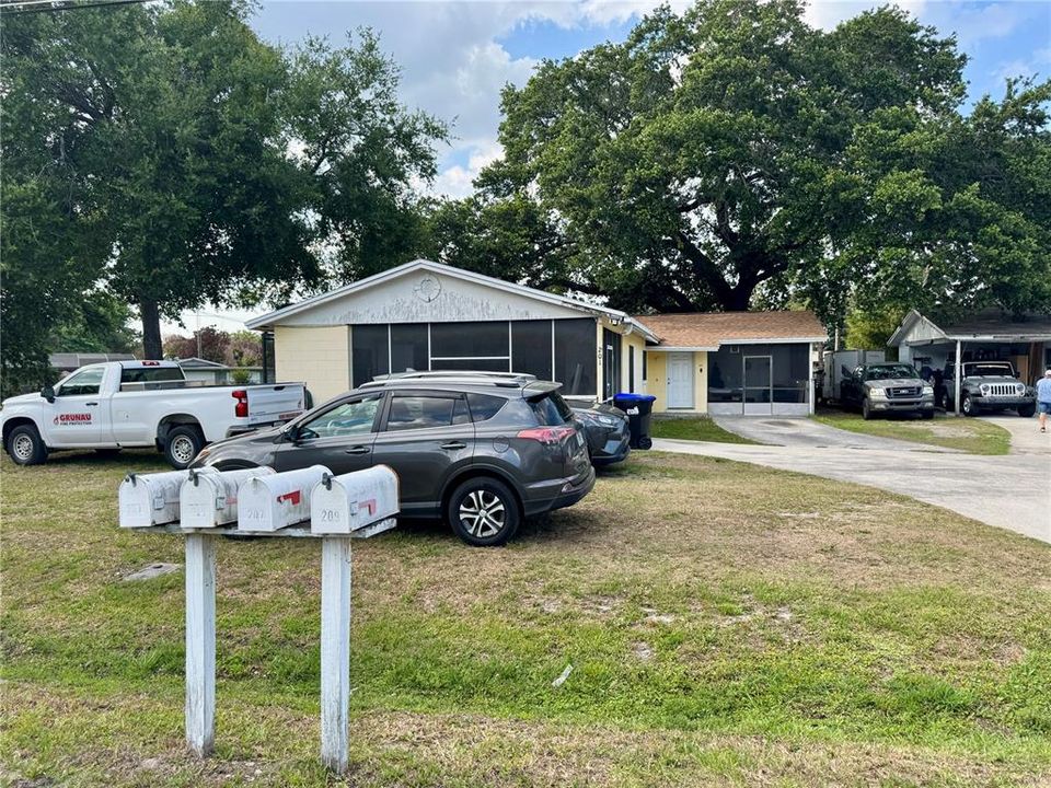 Active With Contract: $290,000 (4 beds, 2 baths, 1327 Square Feet)