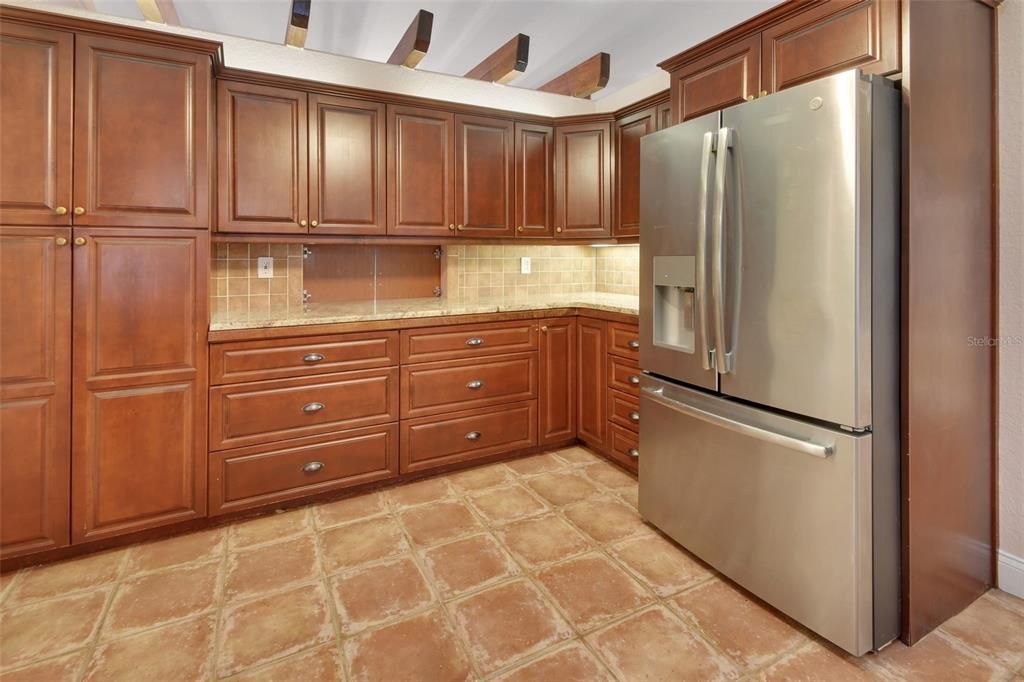待售: $956,000 (6 贝兹, 3 浴室, 3802 平方英尺)