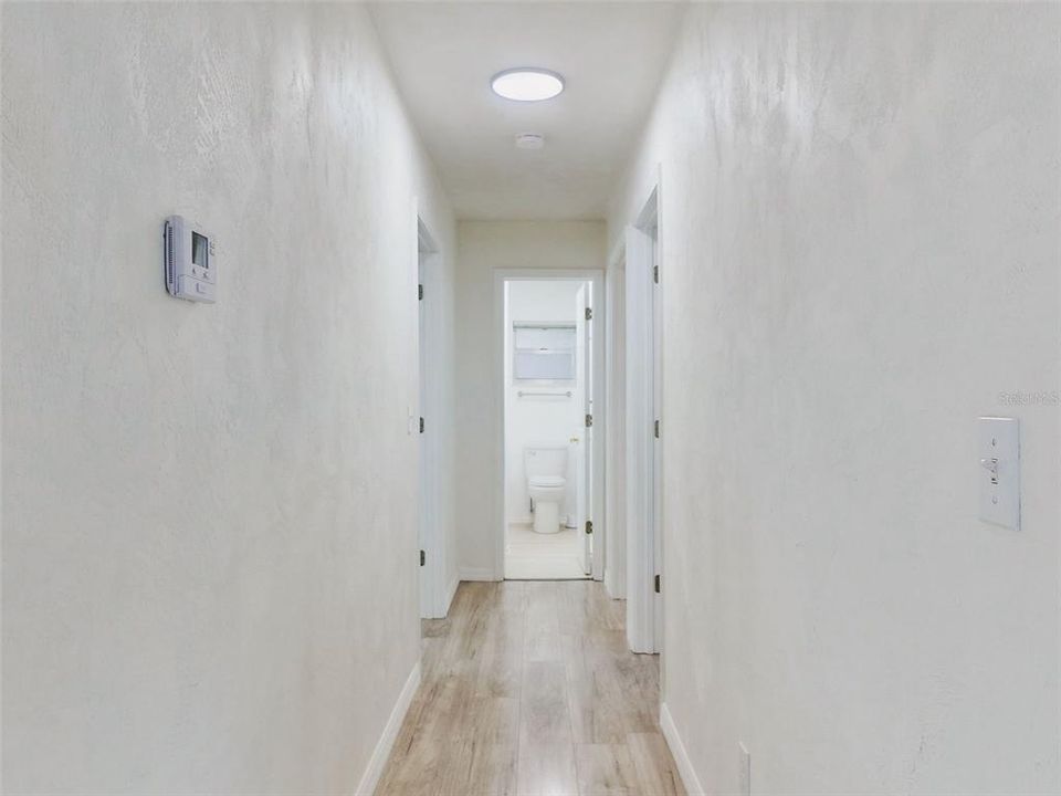 На продажу: $399,900 (3 спален, 2 ванн, 1040 Квадратных фут)