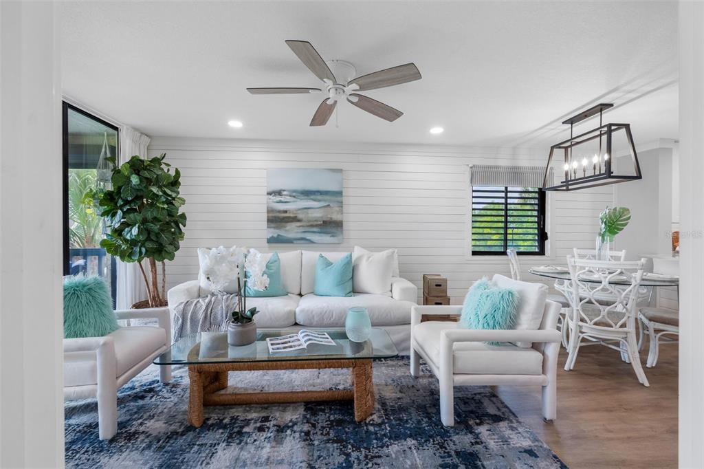 For Sale: $398,900 (2 beds, 2 baths, 1065 Square Feet)