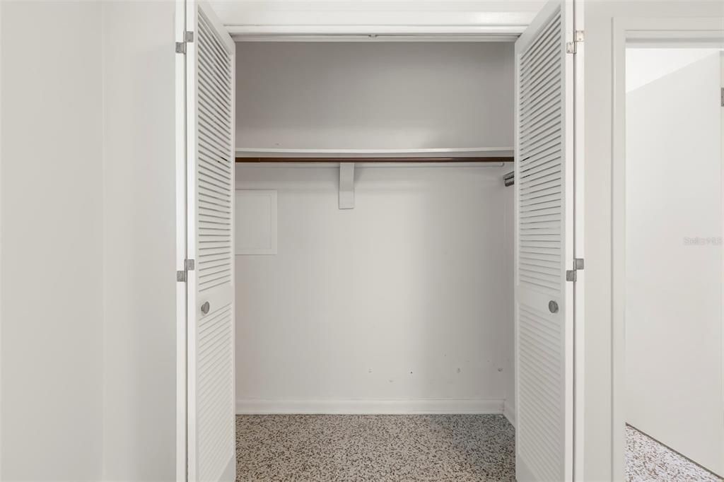 En Venta: $974,000 (4 camas, 2 baños, 2017 Pies cuadrados)