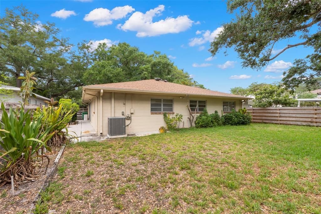En Venta: $974,000 (4 camas, 2 baños, 2017 Pies cuadrados)