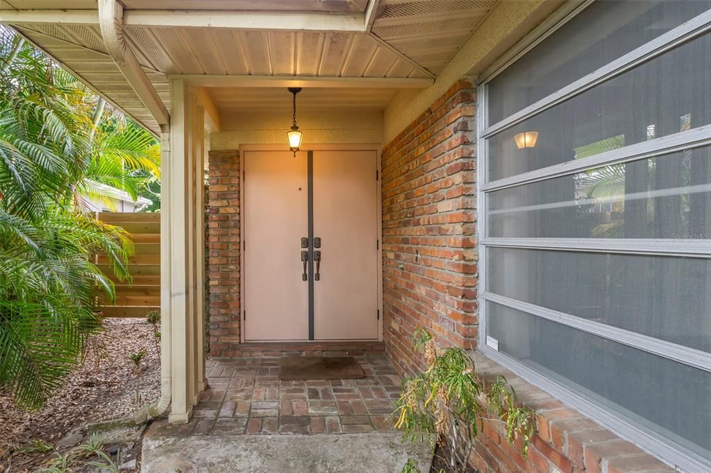 En Venta: $974,000 (4 camas, 2 baños, 2017 Pies cuadrados)