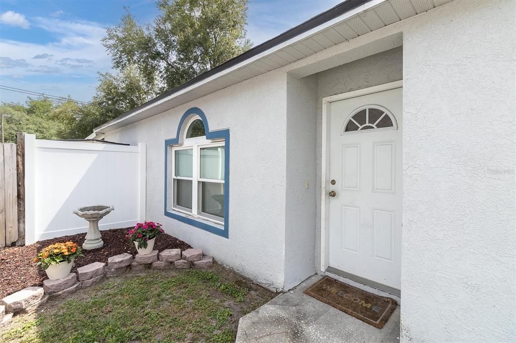 En Venta: $299,900 (3 camas, 2 baños, 1064 Pies cuadrados)