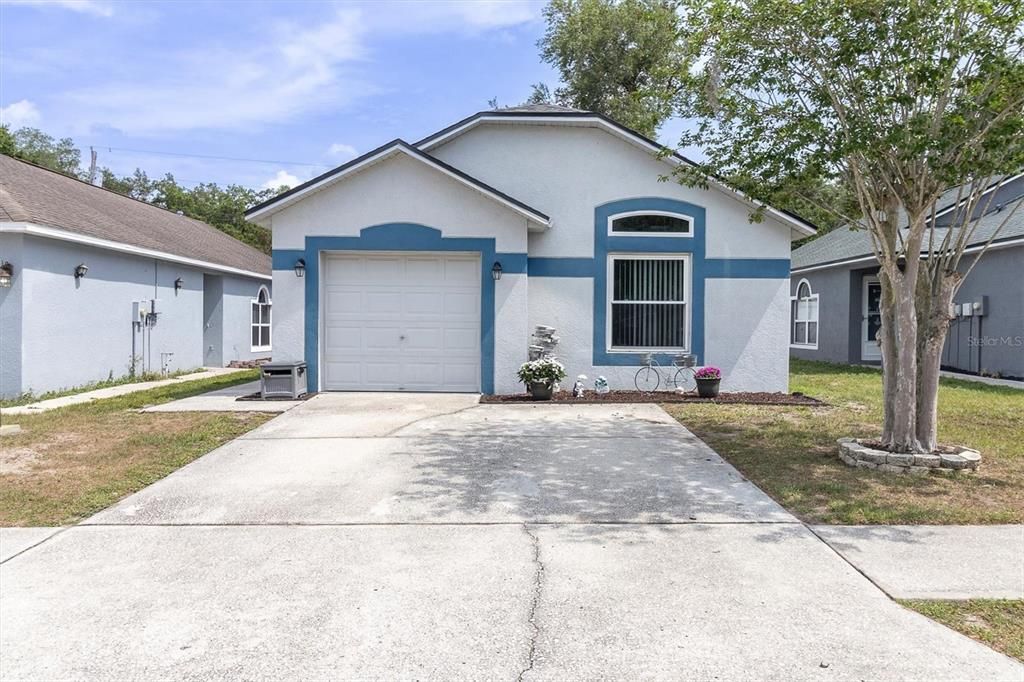 En Venta: $299,900 (3 camas, 2 baños, 1064 Pies cuadrados)