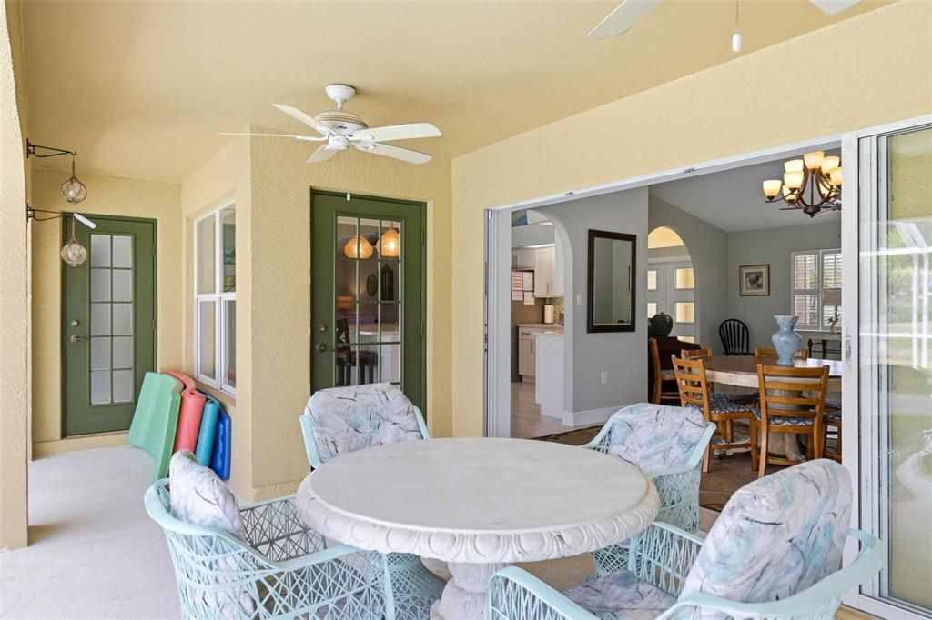 Active With Contract: $484,000 (4 beds, 2 baths, 2372 Square Feet)
