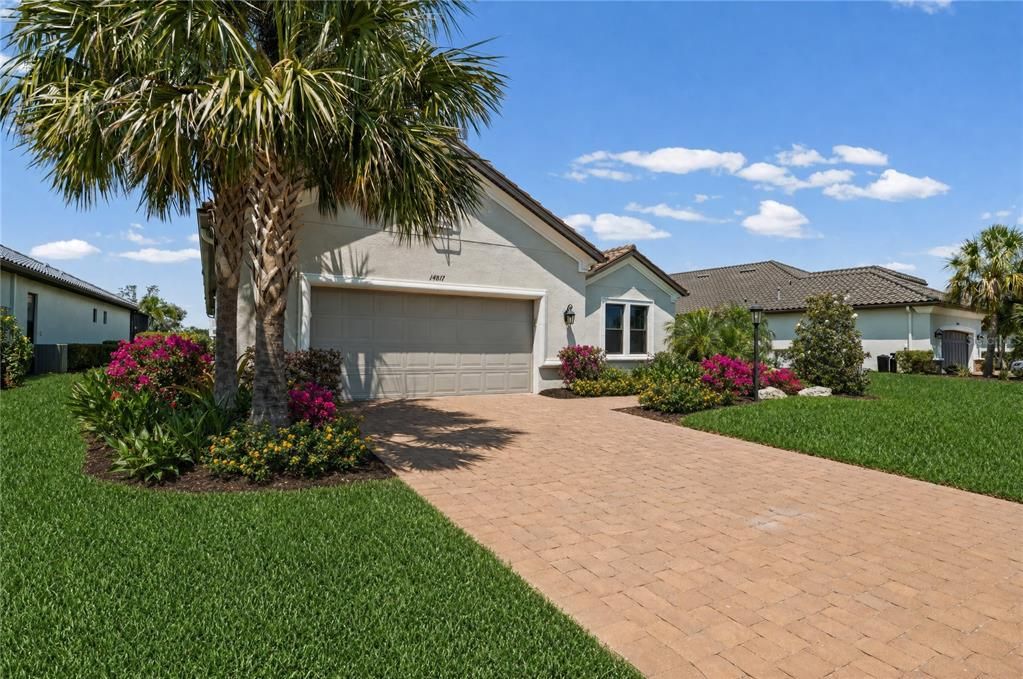 For Sale: $1,700,000 (3 beds, 3 baths, 3020 Square Feet)