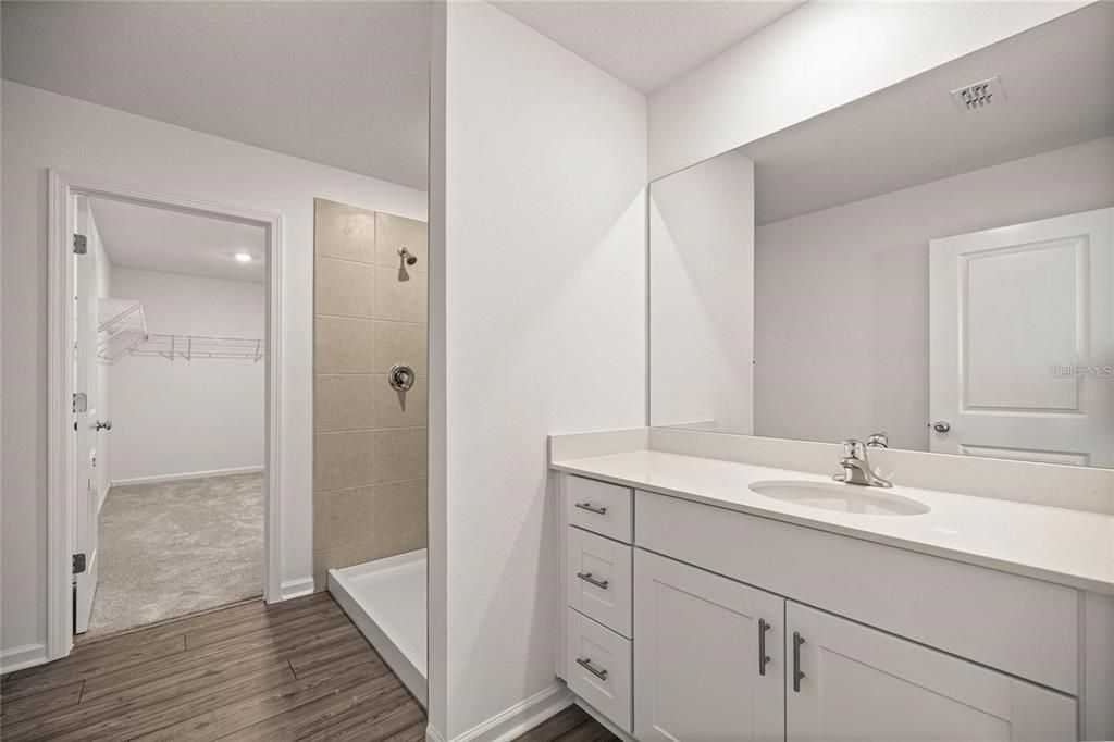 For Rent: $2,495 (5 beds, 3 baths, 2449 Square Feet)