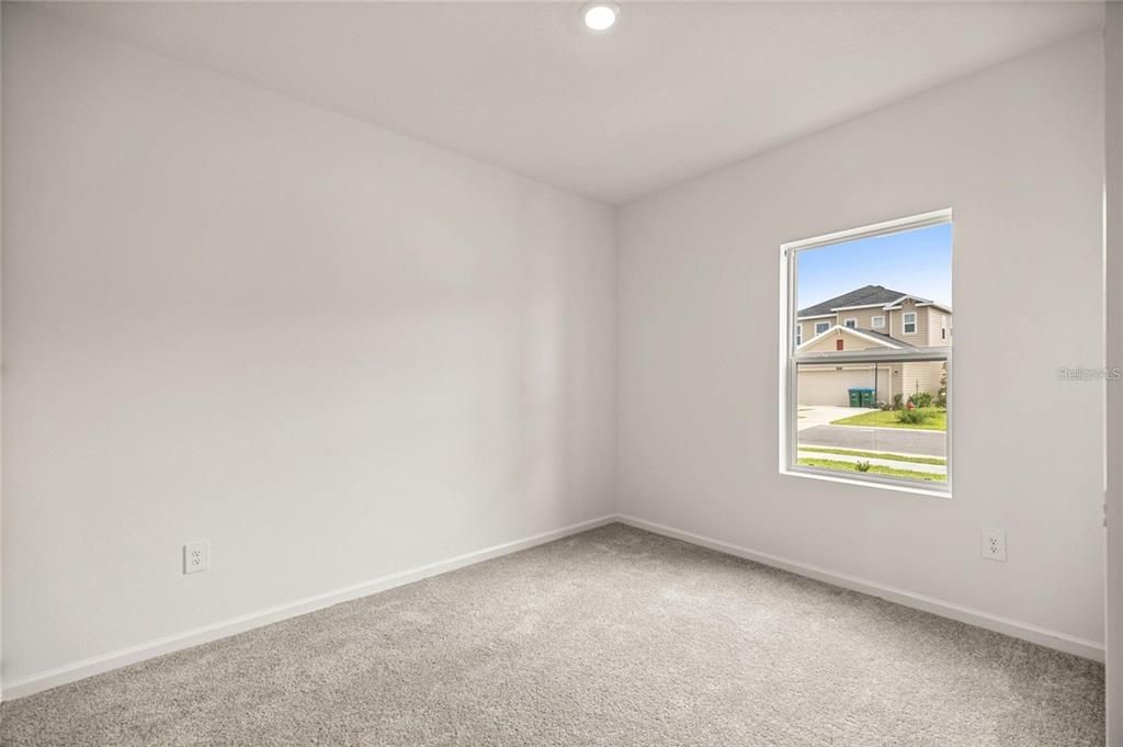 For Rent: $2,495 (5 beds, 3 baths, 2449 Square Feet)