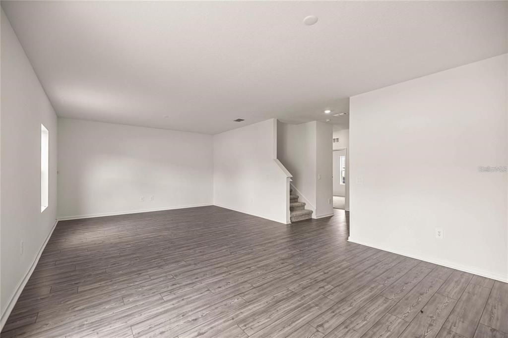For Rent: $2,495 (5 beds, 3 baths, 2449 Square Feet)