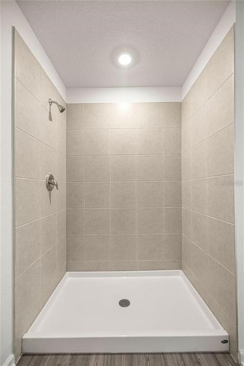For Rent: $2,495 (5 beds, 3 baths, 2449 Square Feet)