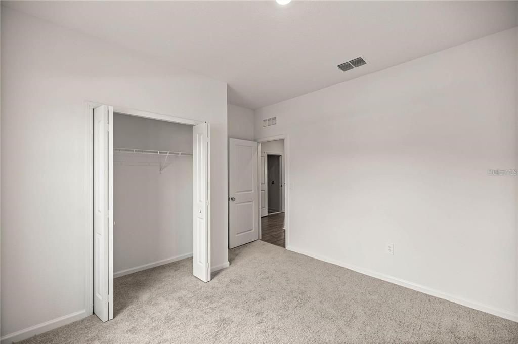 For Rent: $2,495 (5 beds, 3 baths, 2449 Square Feet)