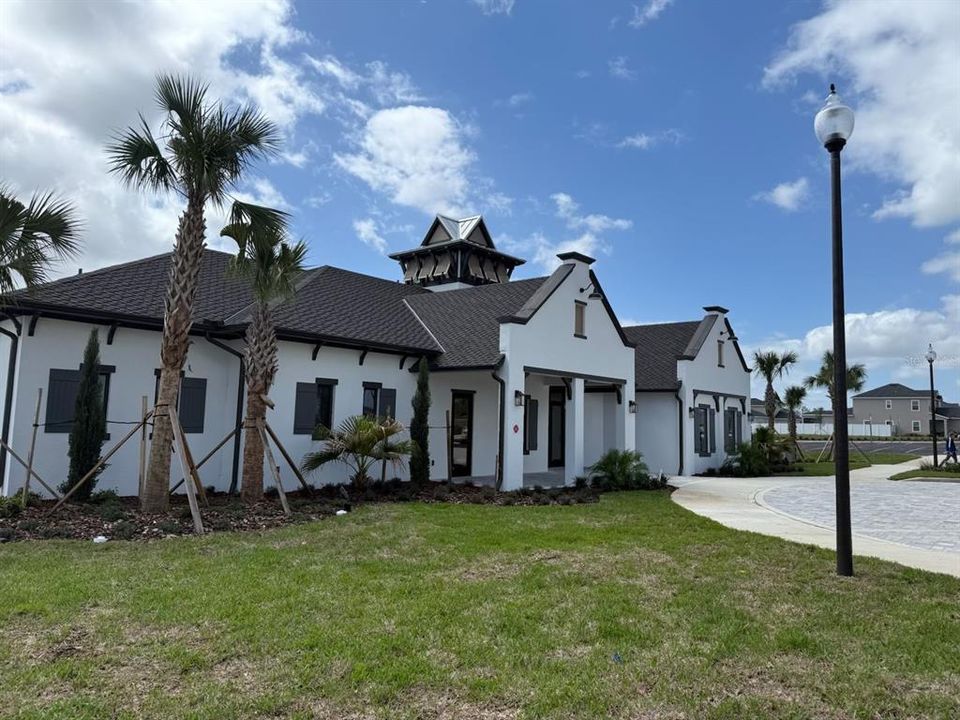 For Rent: $2,495 (5 beds, 3 baths, 2449 Square Feet)