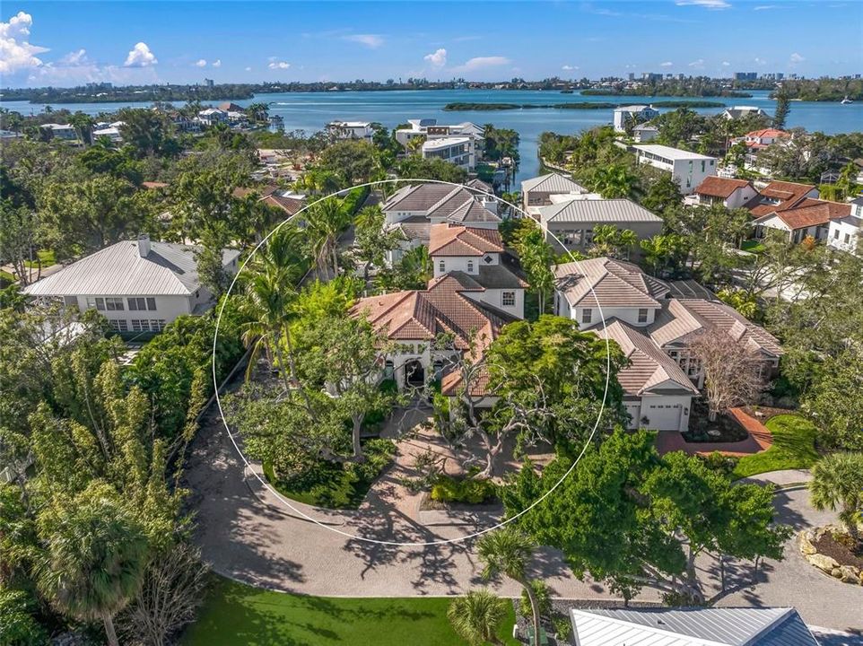 For Sale: $4,550,000 (4 beds, 5 baths, 4683 Square Feet)