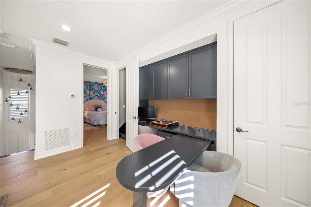 For Sale: $4,550,000 (4 beds, 5 baths, 4683 Square Feet)