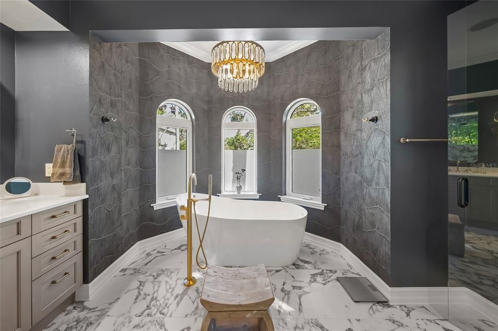 For Sale: $4,550,000 (4 beds, 5 baths, 4683 Square Feet)