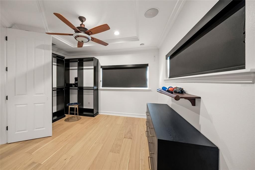For Sale: $4,550,000 (4 beds, 5 baths, 4683 Square Feet)