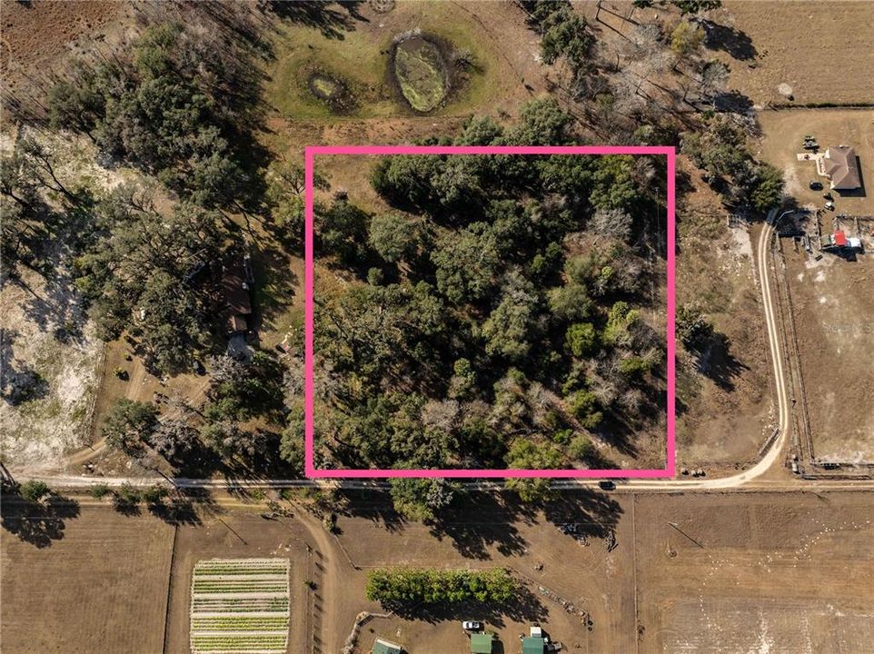 На продажу: $180,000 (3.67 acres)