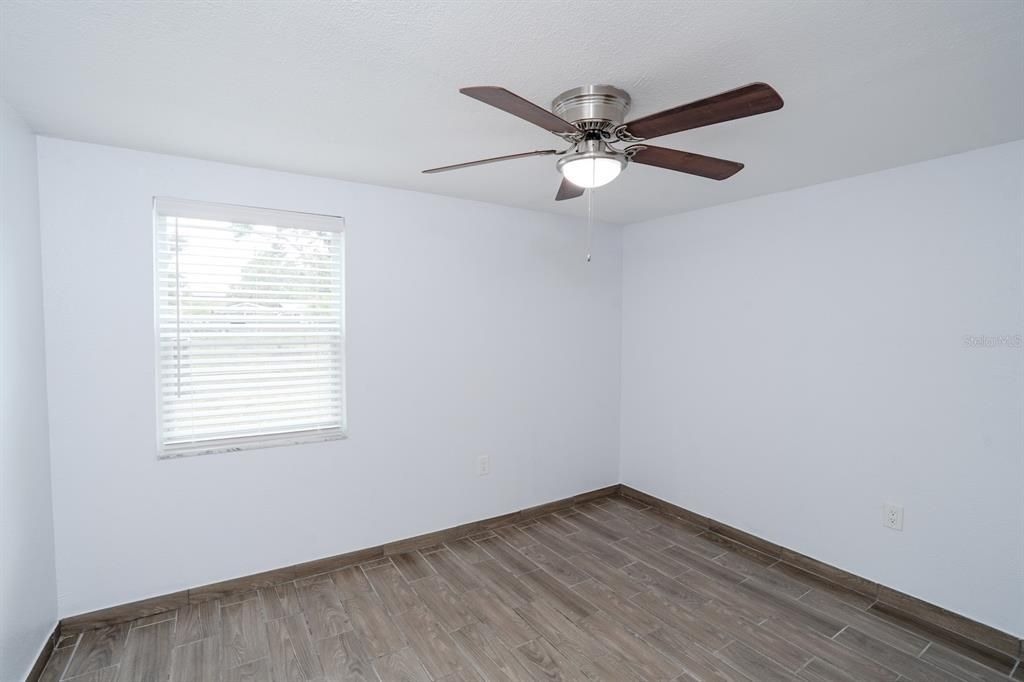 For Sale: $325,000 (3 beds, 2 baths, 1395 Square Feet)