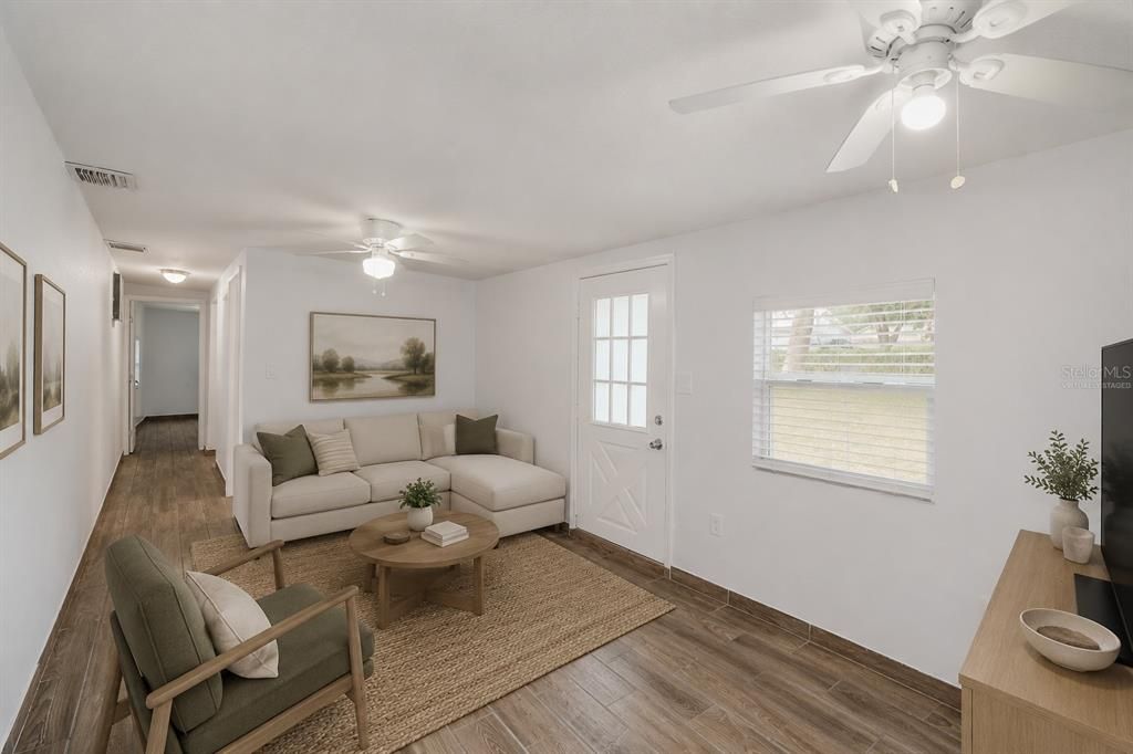 For Sale: $325,000 (3 beds, 2 baths, 1395 Square Feet)