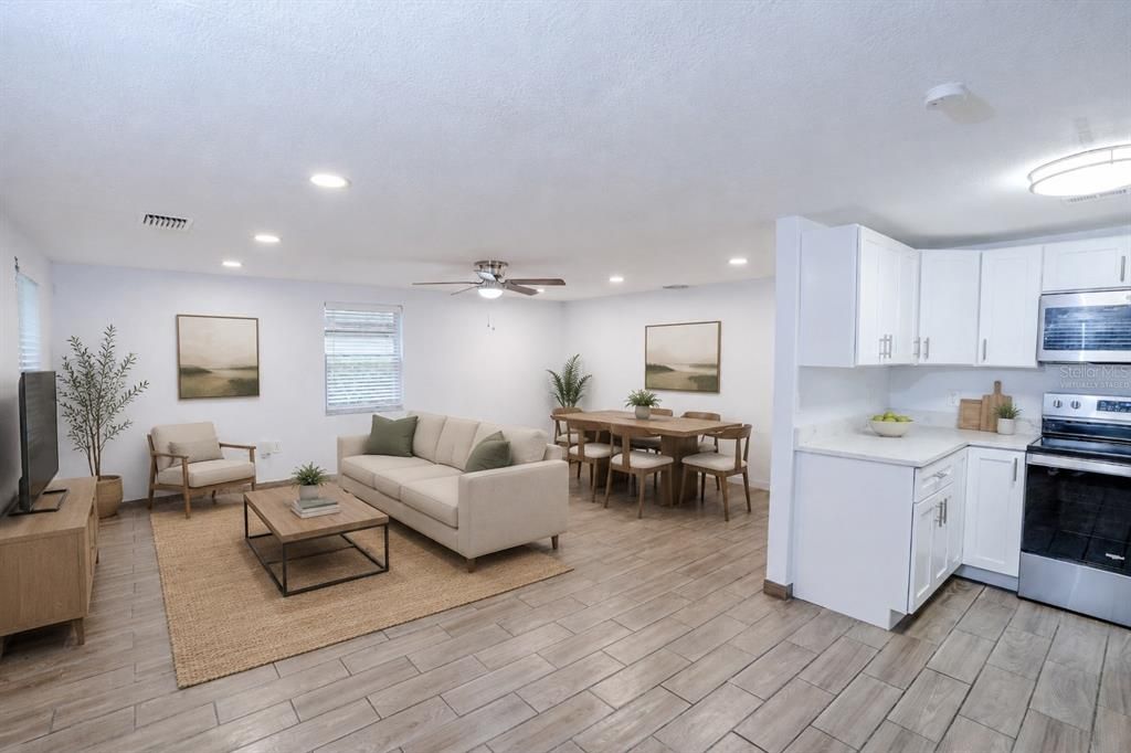 For Sale: $325,000 (3 beds, 2 baths, 1395 Square Feet)