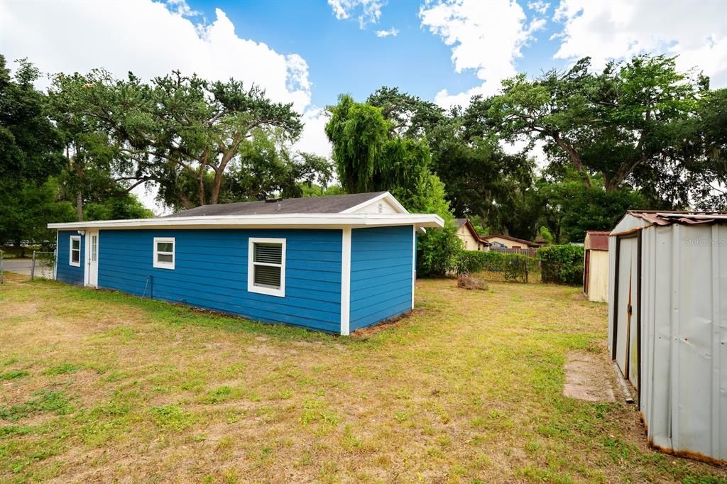 For Sale: $325,000 (3 beds, 2 baths, 1395 Square Feet)