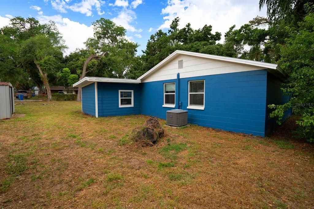 For Sale: $325,000 (3 beds, 2 baths, 1395 Square Feet)