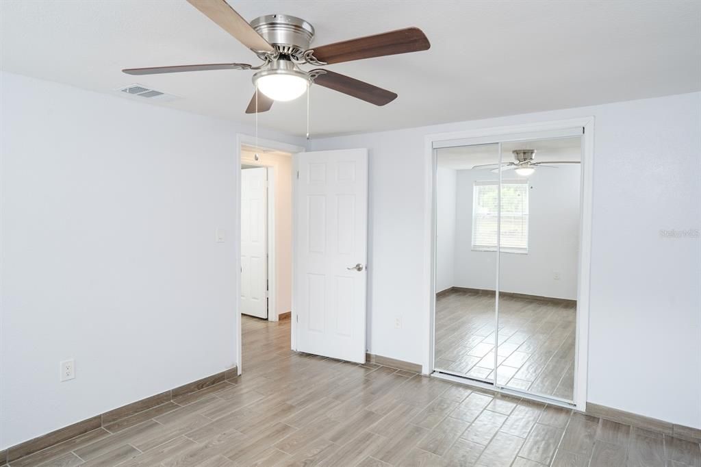 For Sale: $325,000 (3 beds, 2 baths, 1395 Square Feet)