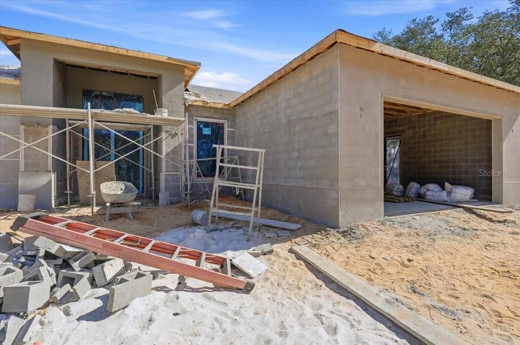 For Sale: $357,000 (3 beds, 2 baths, 1628 Square Feet)