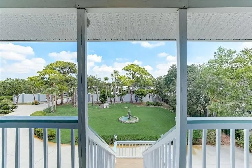待售: $4,300,000 (1.32 acres)