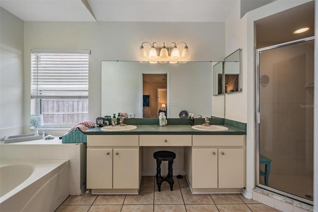 For Sale: $369,000 (3 beds, 2 baths, 1847 Square Feet)