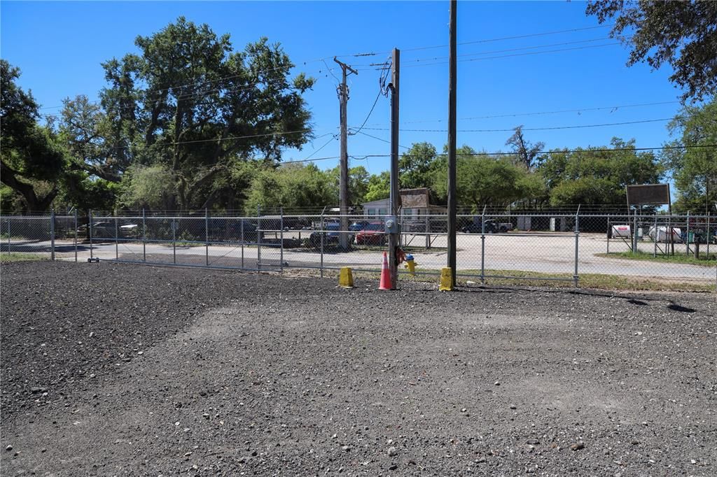 For Sale: $1,199,000 (1.07 acres)