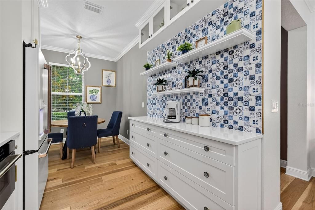 For Sale: $327,000 (2 beds, 2 baths, 1320 Square Feet)