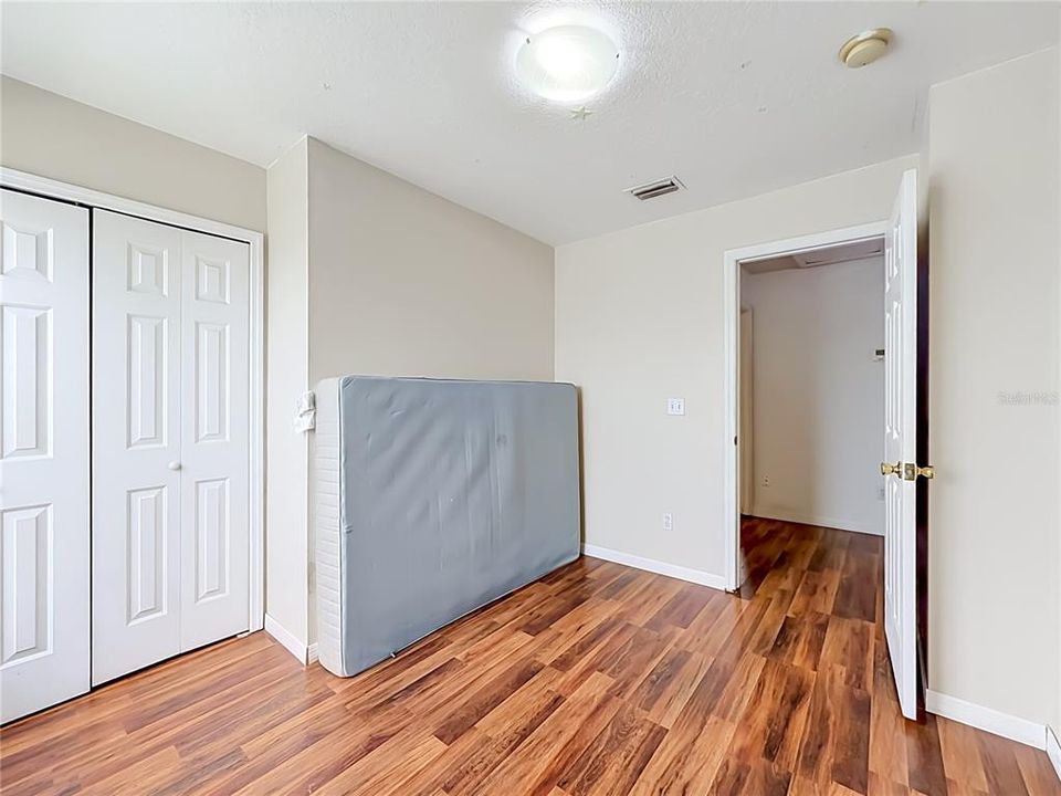 Activo con contrato: $319,000 (3 camas, 2 baños, 1352 Pies cuadrados)