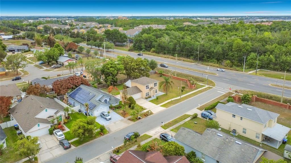 Activo con contrato: $319,000 (3 camas, 2 baños, 1352 Pies cuadrados)