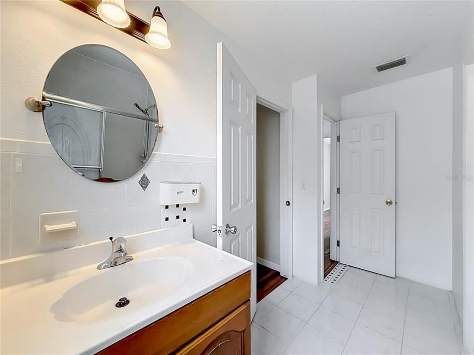 Activo con contrato: $319,000 (3 camas, 2 baños, 1352 Pies cuadrados)