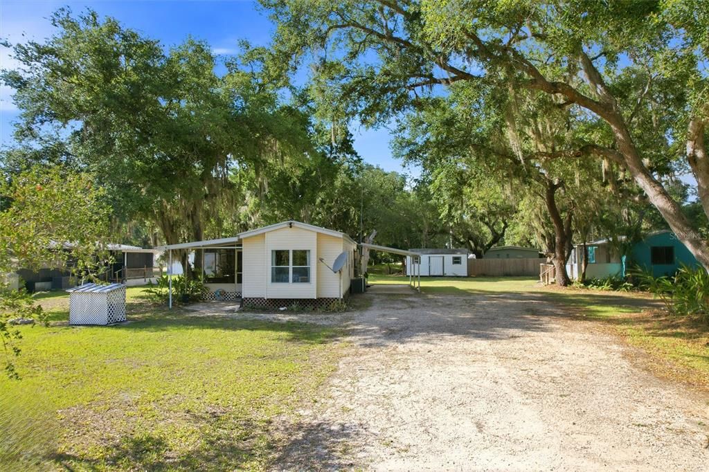 For Sale: $209,900 (4 beds, 3 baths, 1400 Square Feet)
