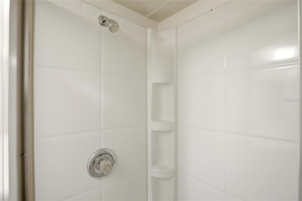 For Sale: $209,900 (4 beds, 3 baths, 1400 Square Feet)
