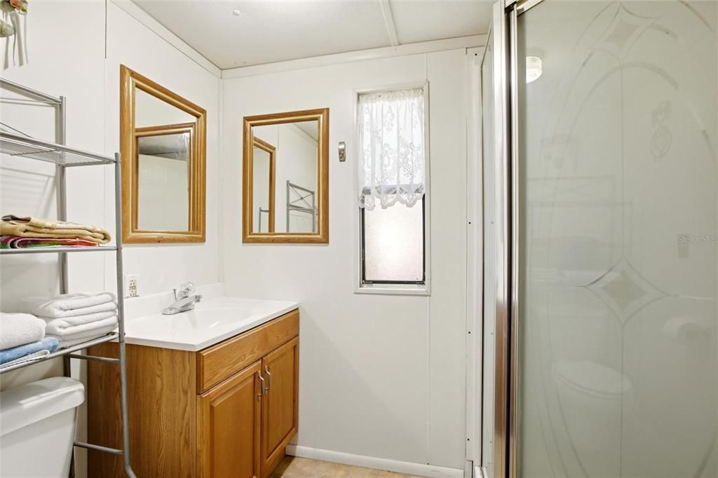For Sale: $209,900 (4 beds, 3 baths, 1400 Square Feet)