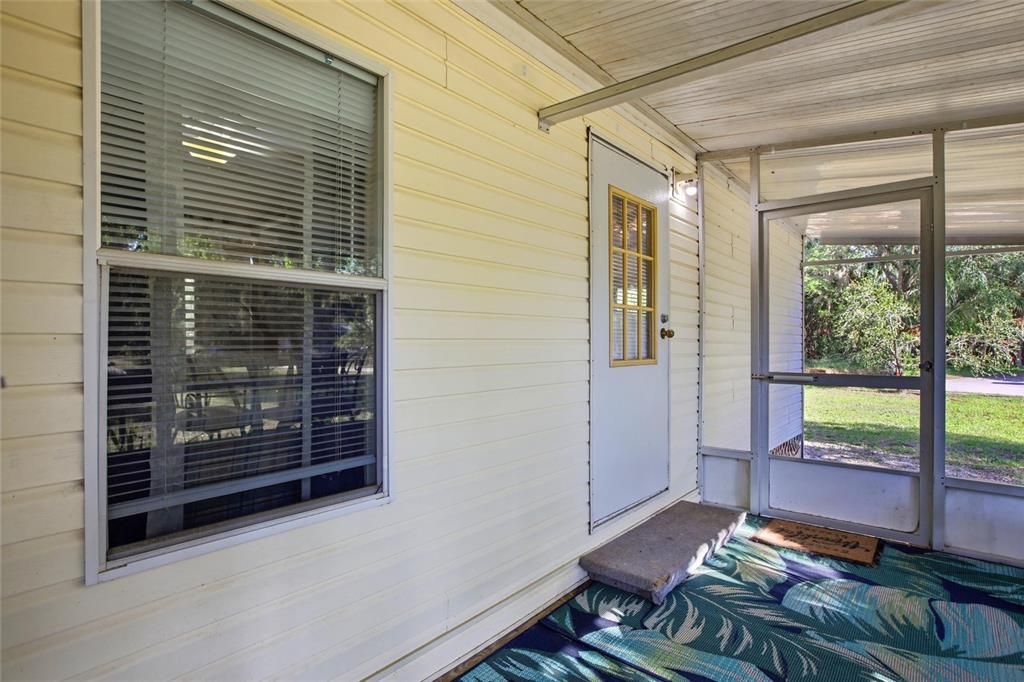 For Sale: $209,900 (4 beds, 3 baths, 1400 Square Feet)