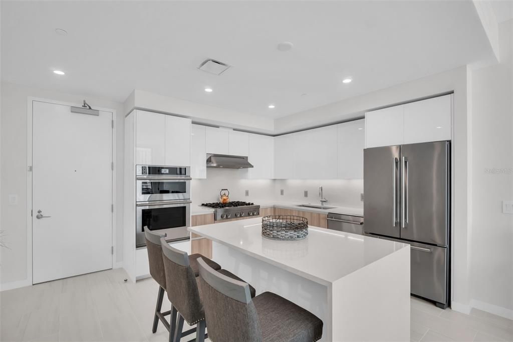 For Rent: $6,000 (2 beds, 2 baths, 1311 Square Feet)