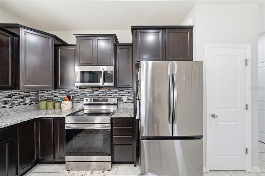 Active With Contract: $315,000 (4 beds, 3 baths, 1990 Square Feet)