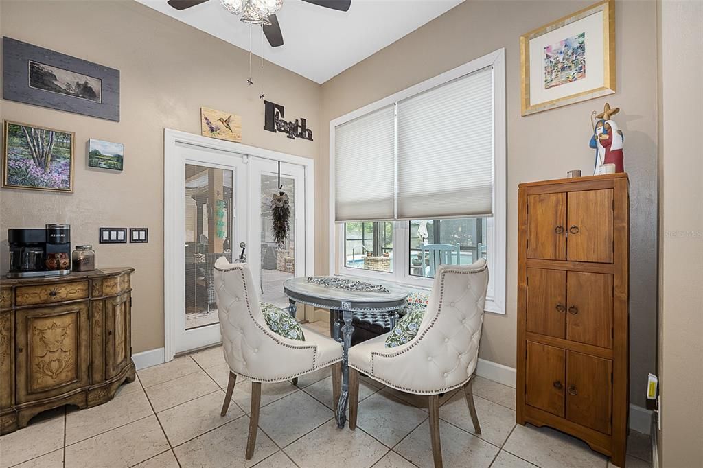 Active With Contract: $580,000 (3 beds, 2 baths, 2864 Square Feet)