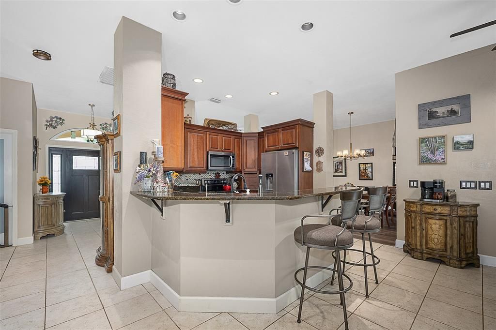 Active With Contract: $580,000 (3 beds, 2 baths, 2864 Square Feet)