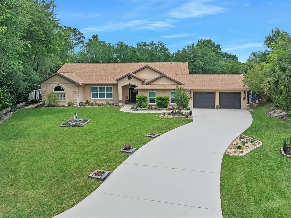 Active With Contract: $580,000 (3 beds, 2 baths, 2864 Square Feet)