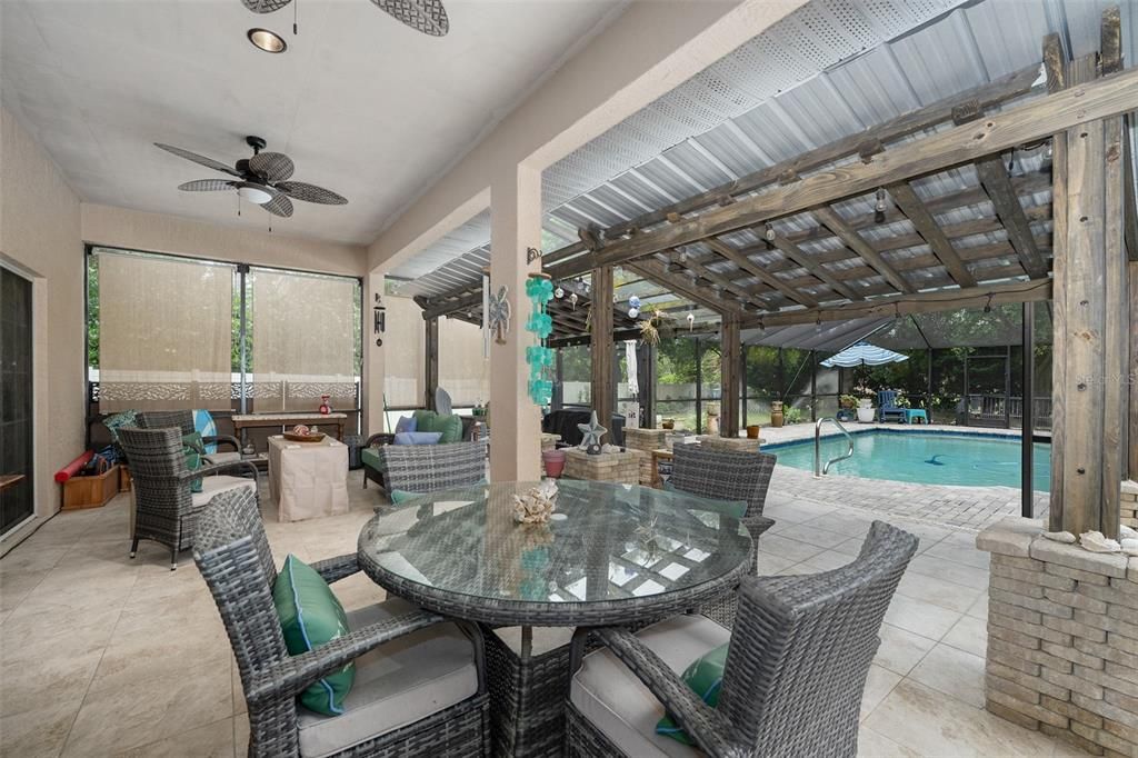 Active With Contract: $580,000 (3 beds, 2 baths, 2864 Square Feet)